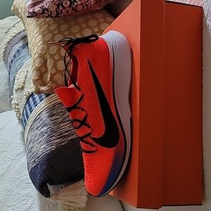 NEW Nike Vaporfly 4%
